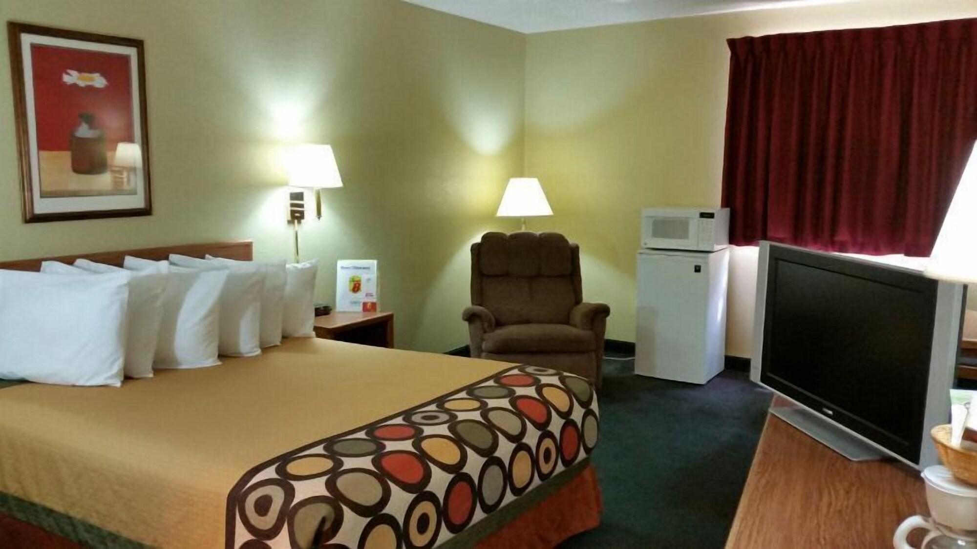 ซูเปอร์ 8 บาย วินด์แฮม ตรินิแดด Hotel ภายนอก รูปภาพ