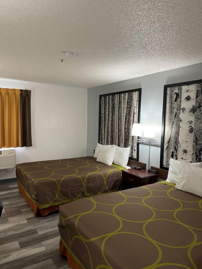 ซูเปอร์ 8 บาย วินด์แฮม ตรินิแดด Hotel ภายนอก รูปภาพ