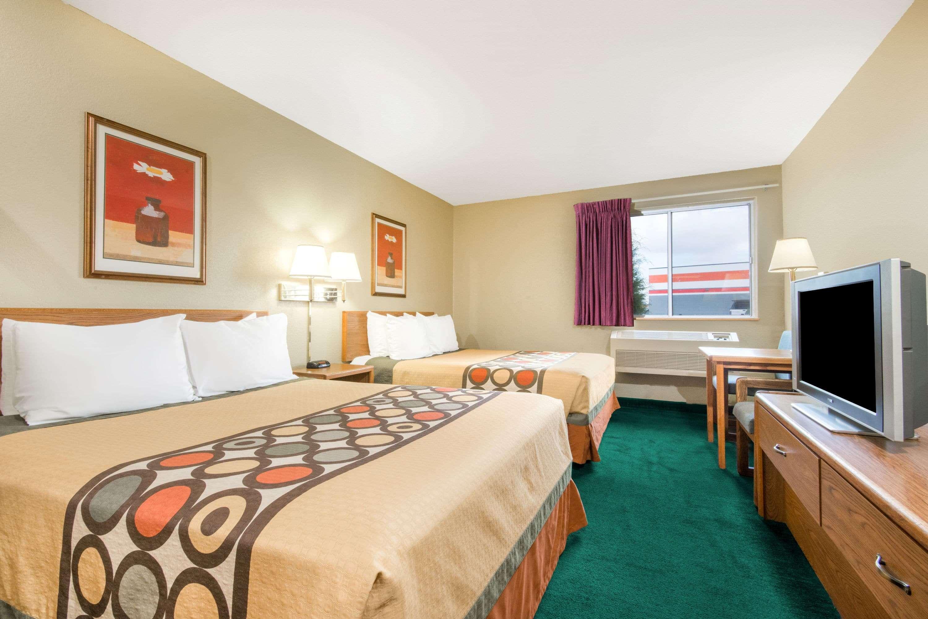 ซูเปอร์ 8 บาย วินด์แฮม ตรินิแดด Hotel ภายนอก รูปภาพ