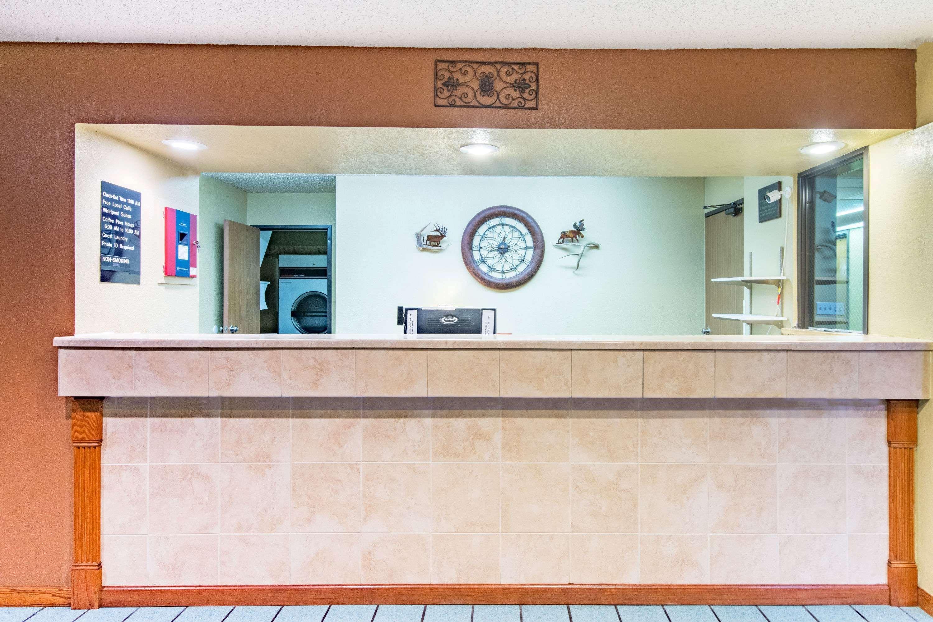 ซูเปอร์ 8 บาย วินด์แฮม ตรินิแดด Hotel ภายนอก รูปภาพ