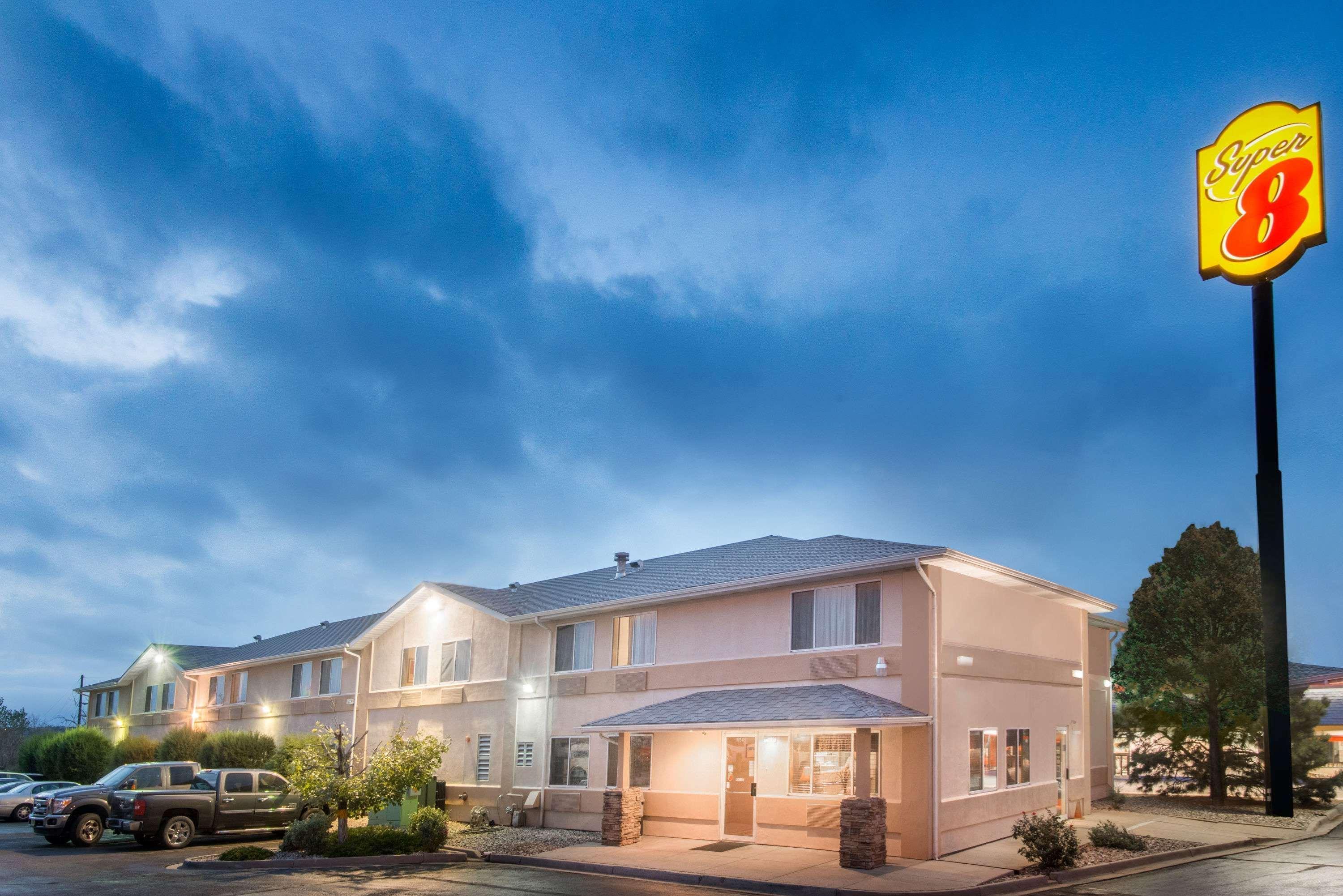 ซูเปอร์ 8 บาย วินด์แฮม ตรินิแดด Hotel ภายนอก รูปภาพ