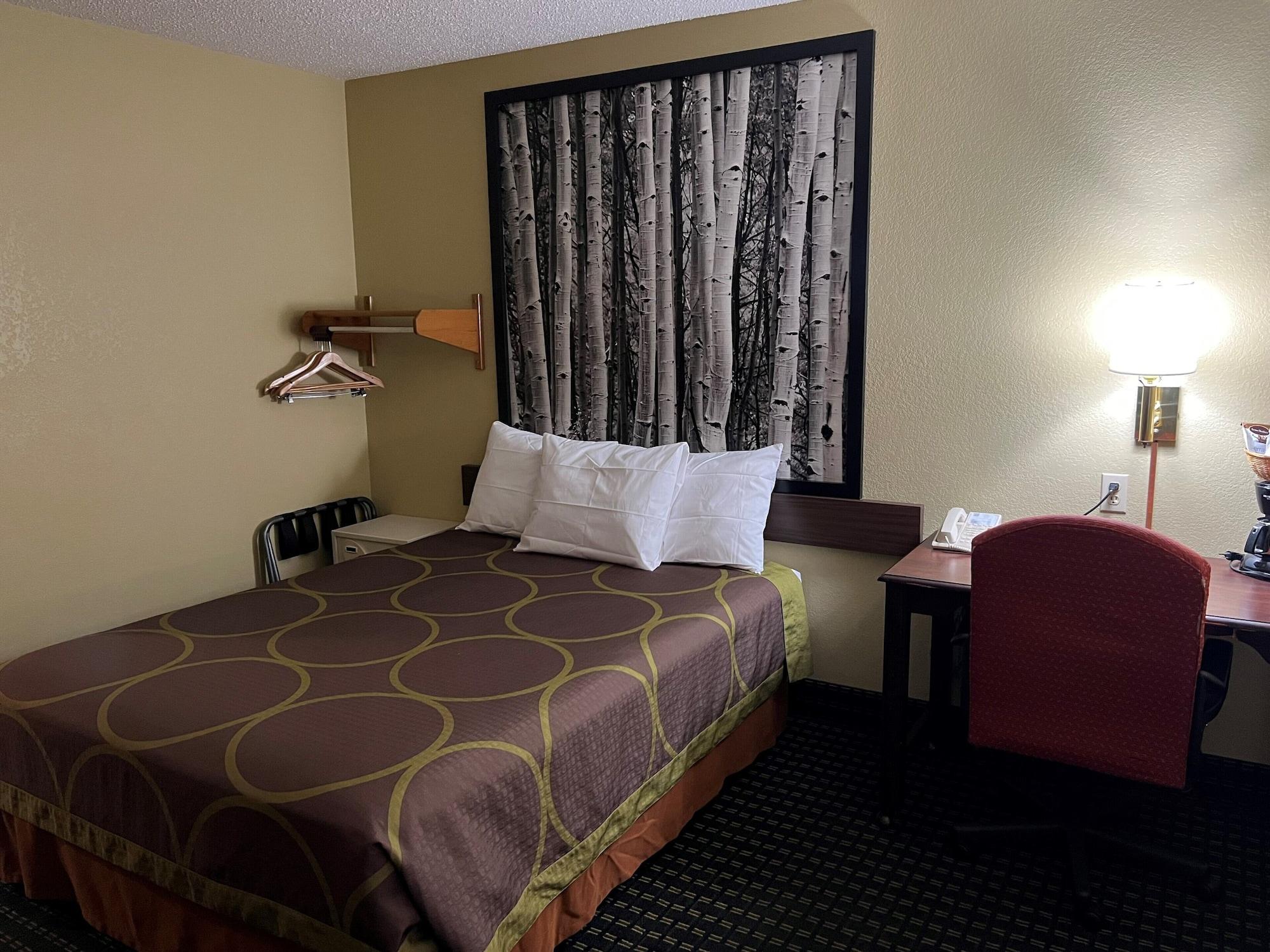 ซูเปอร์ 8 บาย วินด์แฮม ตรินิแดด Hotel ภายนอก รูปภาพ