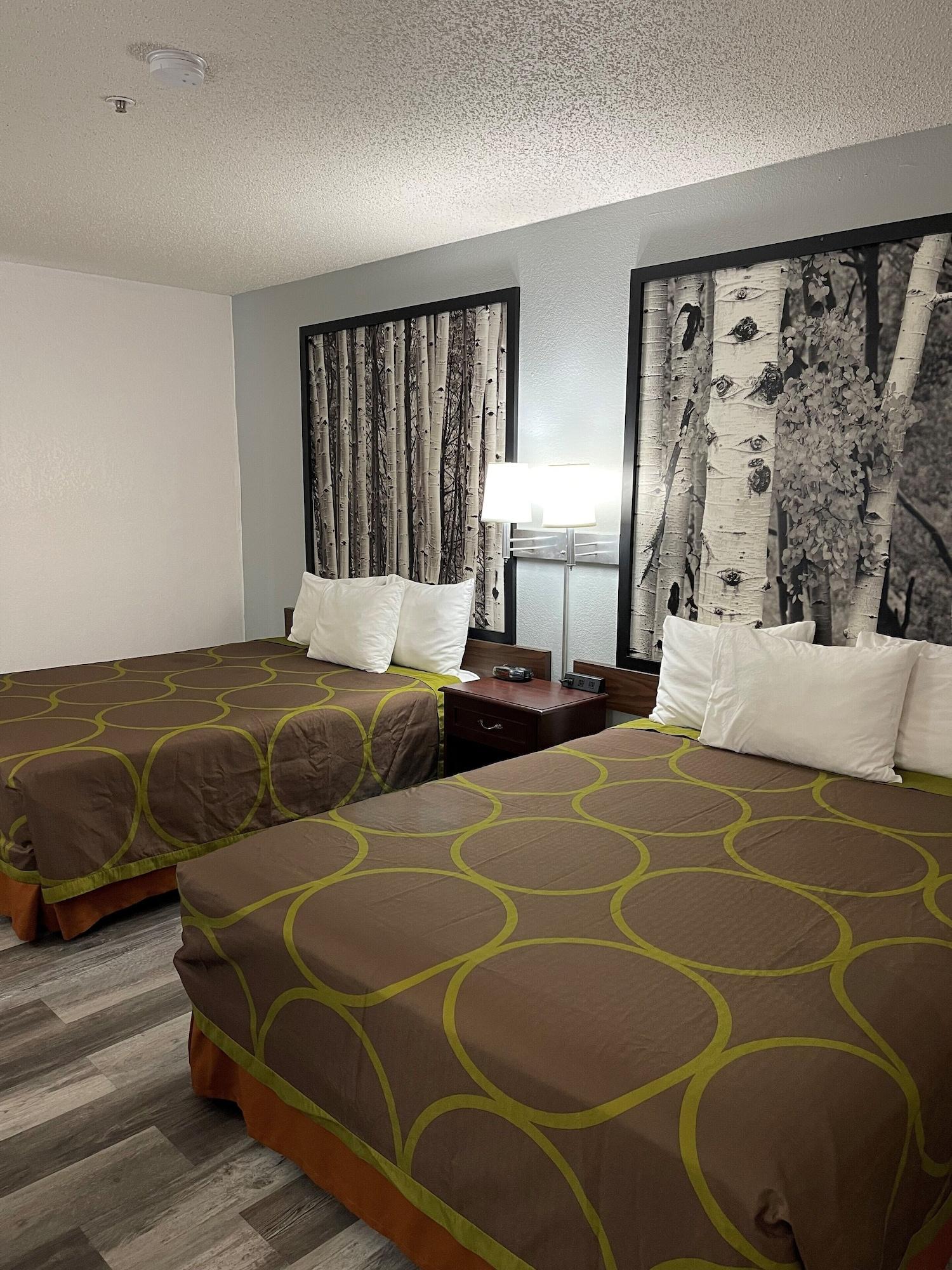 ซูเปอร์ 8 บาย วินด์แฮม ตรินิแดด Hotel ภายนอก รูปภาพ