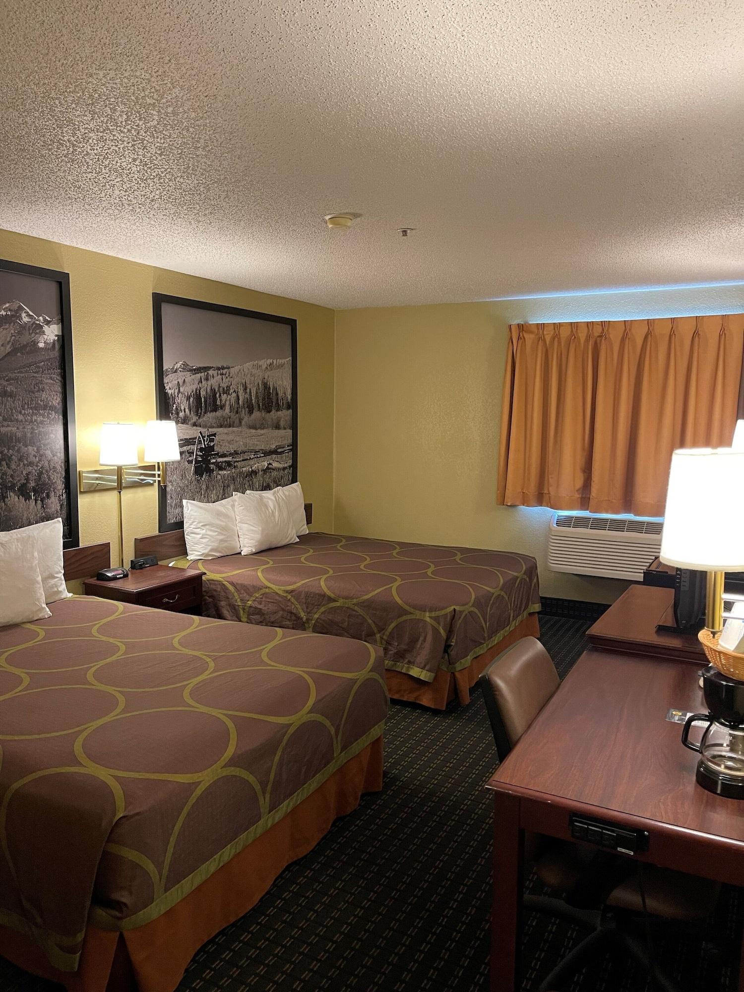 ซูเปอร์ 8 บาย วินด์แฮม ตรินิแดด Hotel ภายนอก รูปภาพ